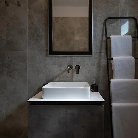 Olenia Luxury *
